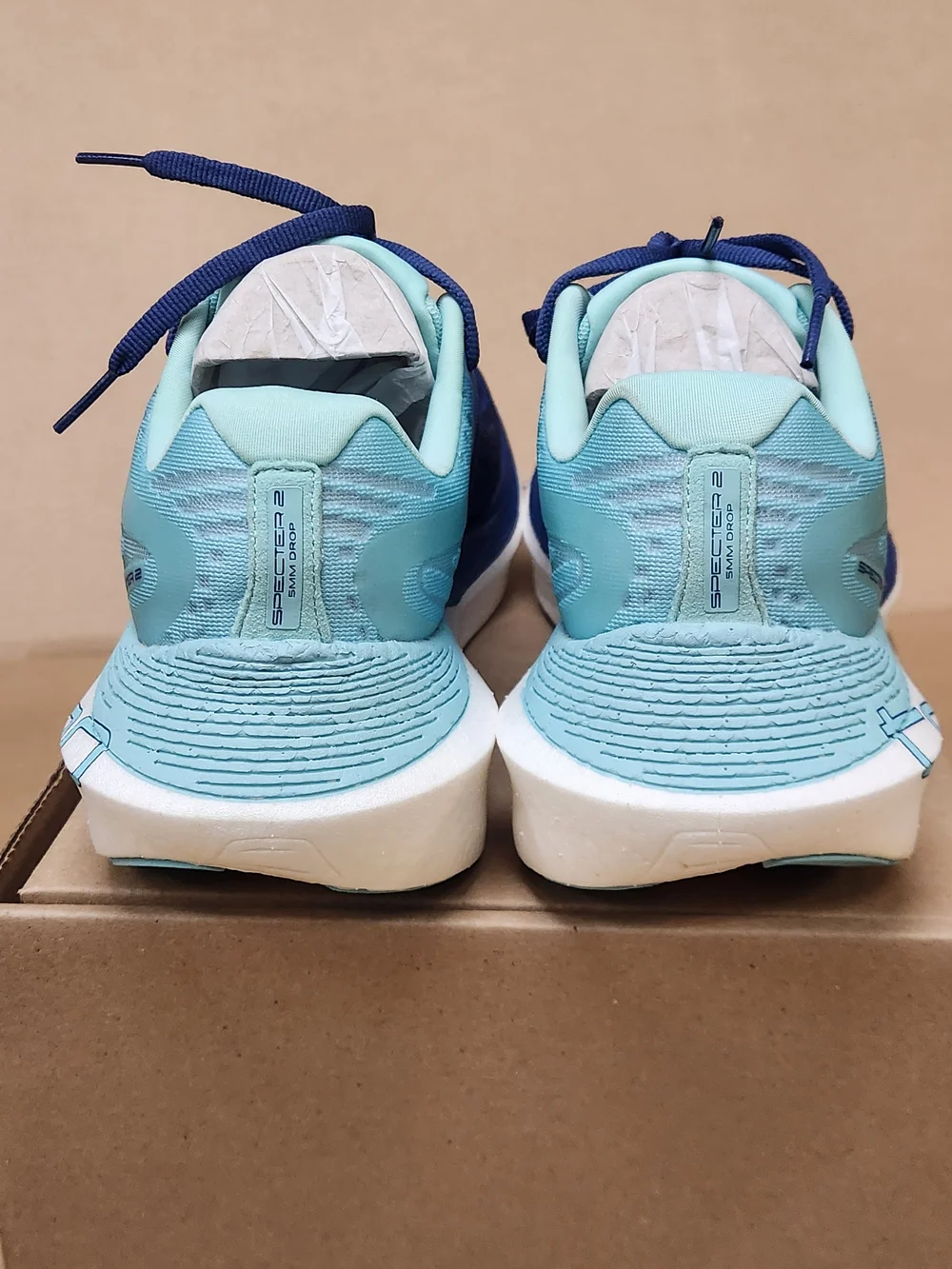 Topo Athletic Women's Specter 2 Comfortable Cushioned Durable